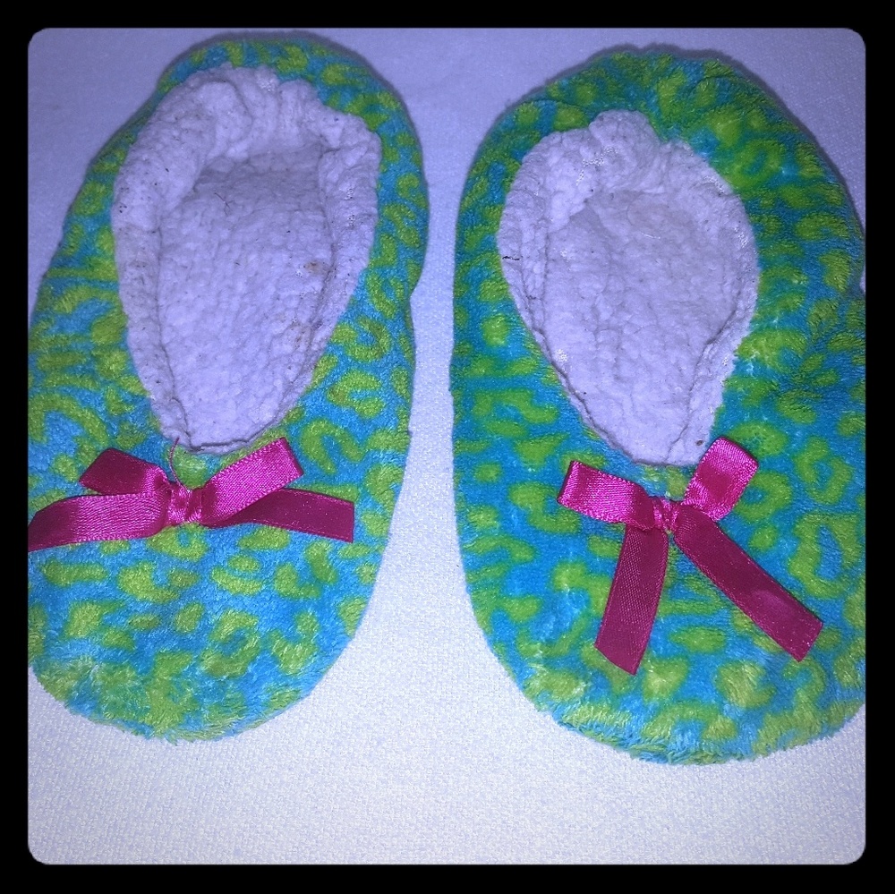 Extreme Me girls sz 12 bedroom slippers
